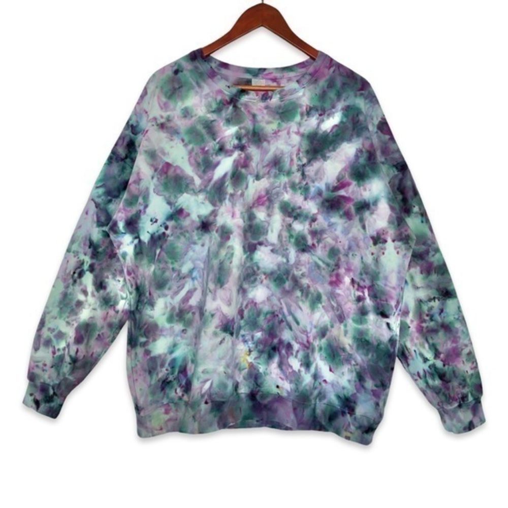 (NEW) Ice Tie-Dye Crewneck Sweatshirt - Size XL